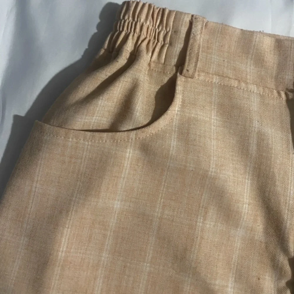 Emory Park High Waisted Plaid Print Elastic Waist Peach Shorts